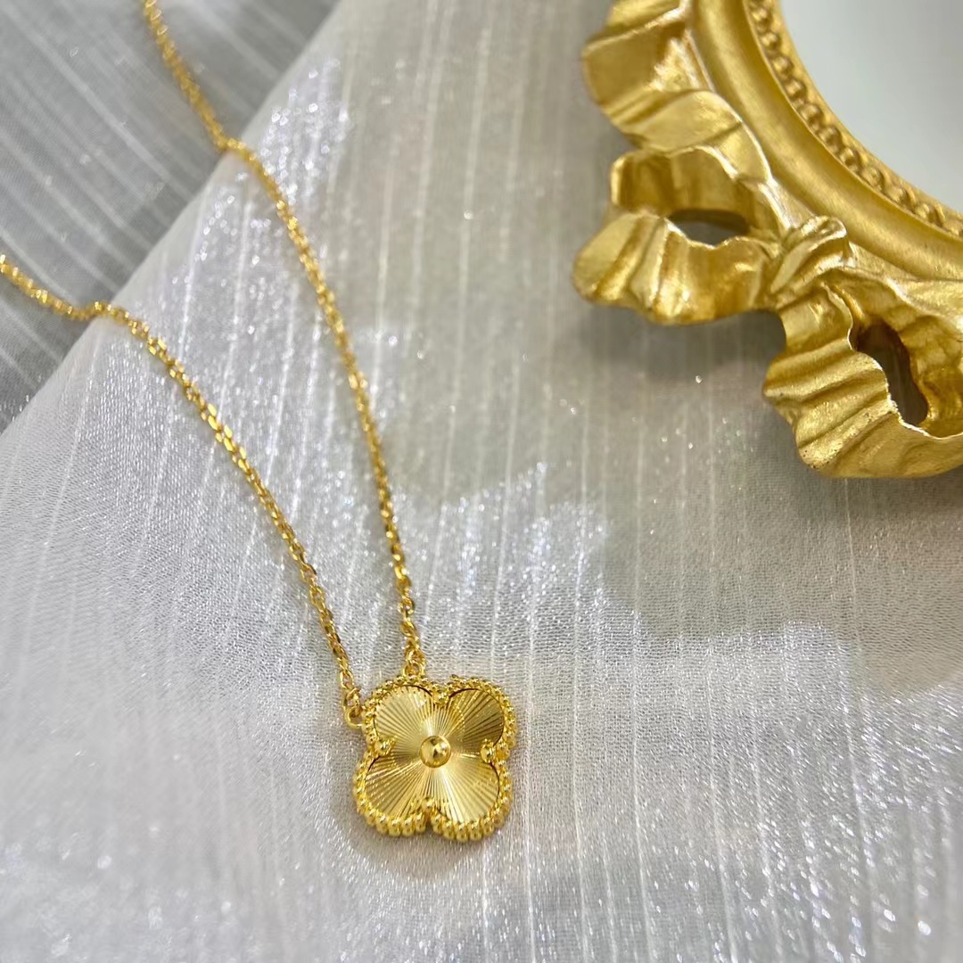 238 RMB V gold